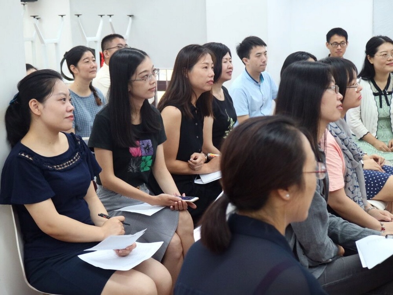 静安区图书馆举办静安白领朗诵沙龙培训第四期
